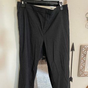 Old navy-cropped, grey pinstripe pant